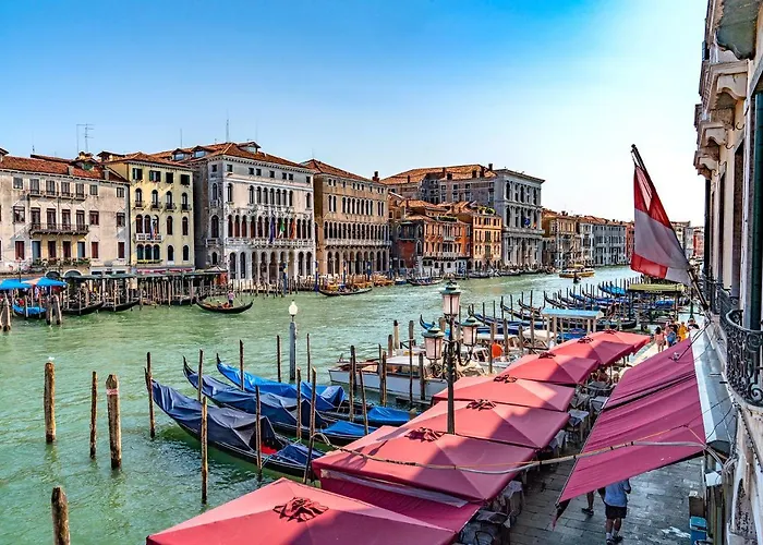 Ca\' Fornoni Grand Canal