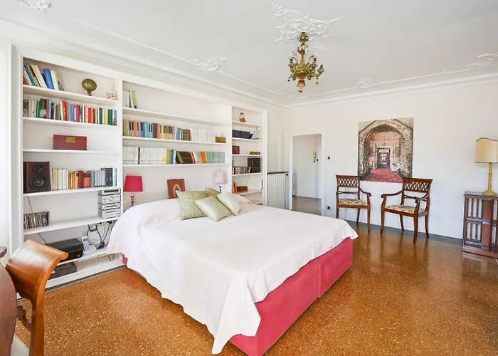 Ca\' Fenice, Charming Apartment In San Marco, Sleep 7