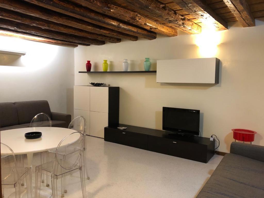 Ca' Derai Fenice Apartment