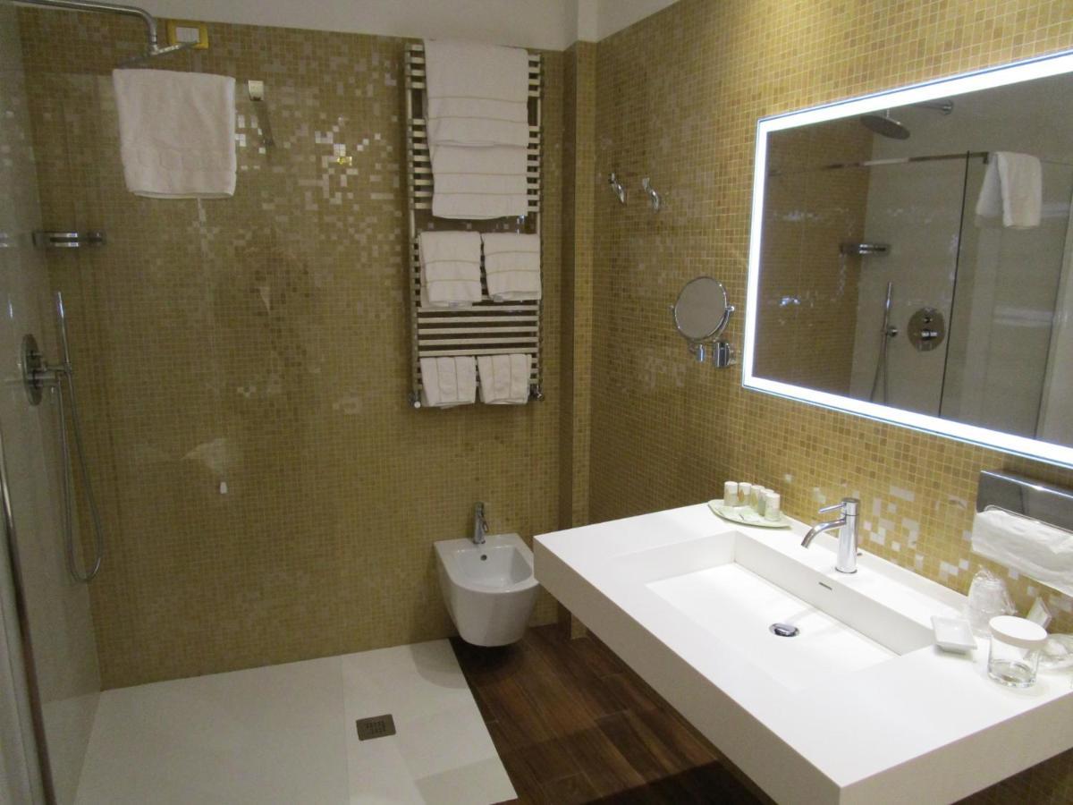 Savoia & Jolanda Hotel 4*