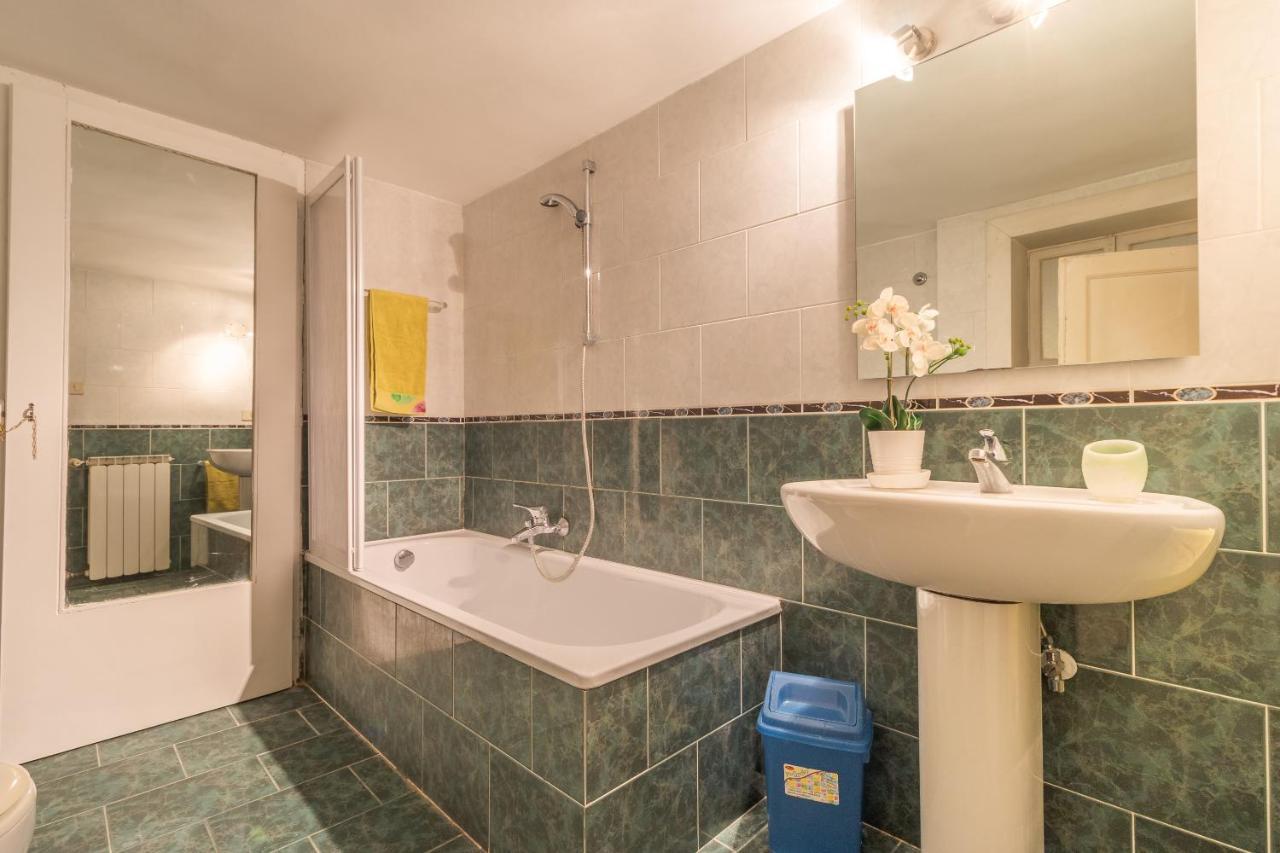 Vintage Nest With @canal View Apartment Venice