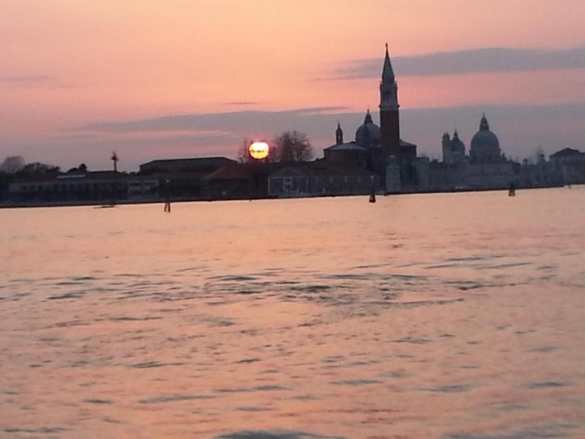 Veneziacentopercento Arsenale Apartment Venice