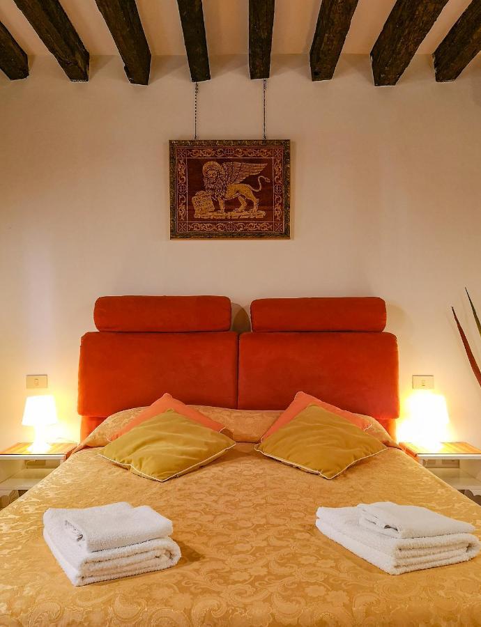 2960 Ca Frari Apartamento *