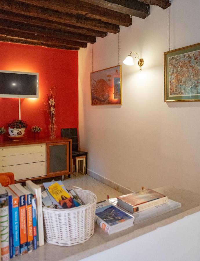 2960 Ca Frari Apartamento *