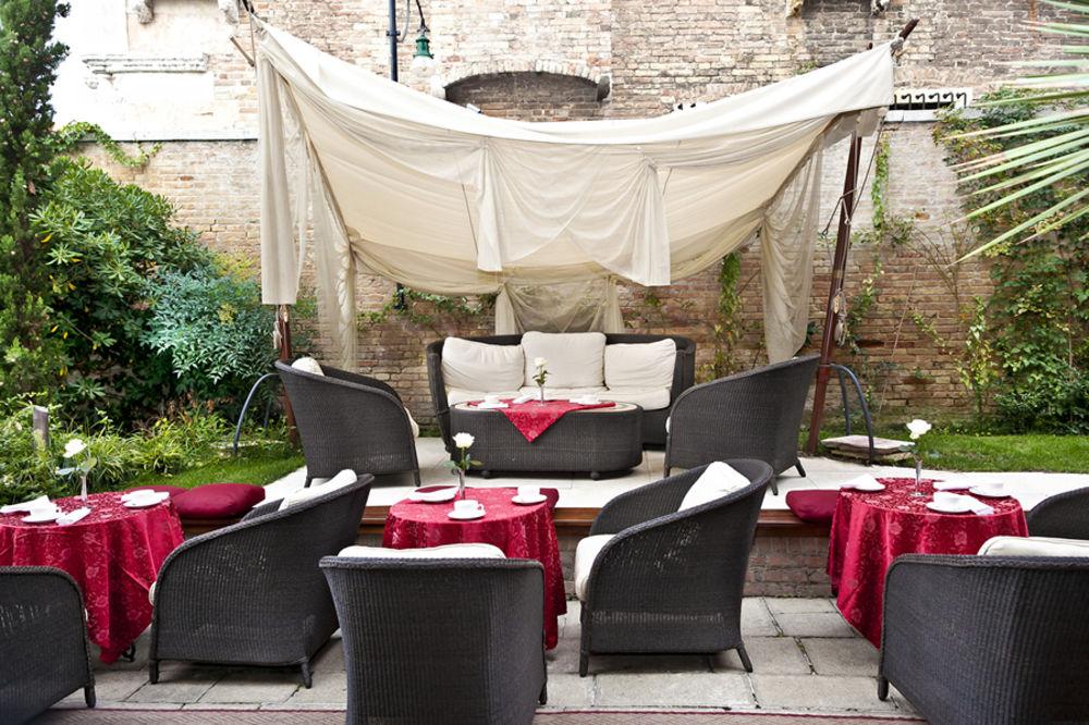 Pesaro Palace 4* Veneza