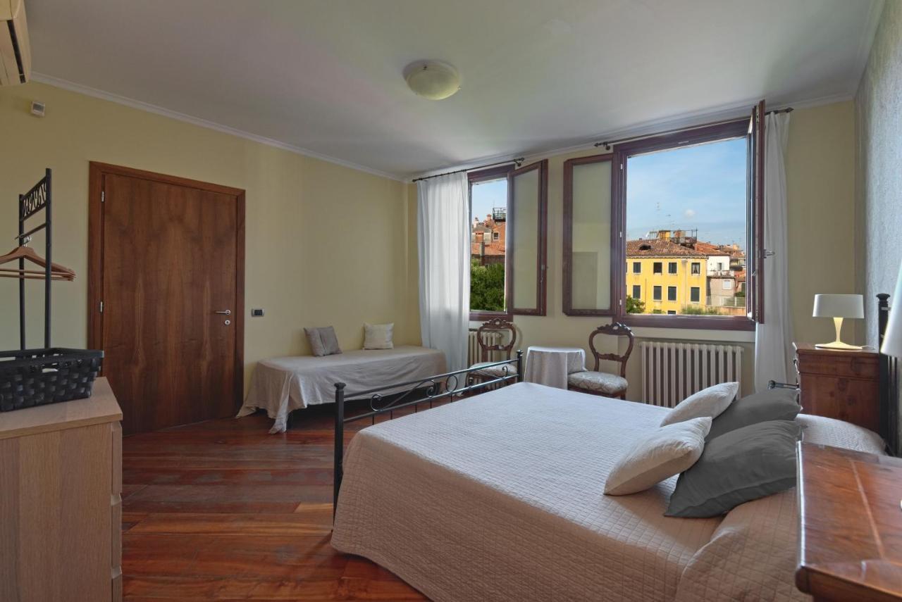 Corte Dei Miracoli Affittacamere 2*