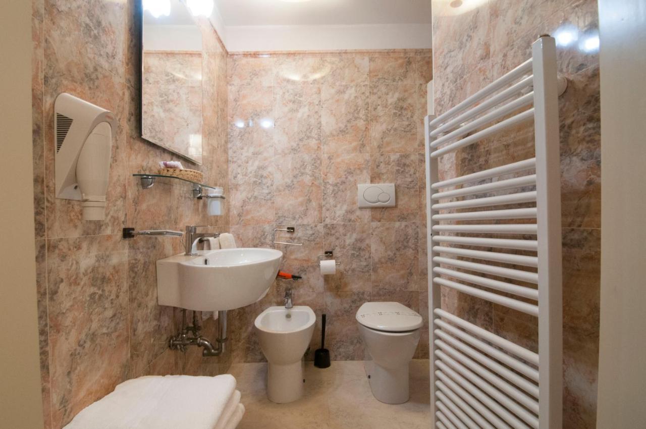 Venice Resorts Guest House