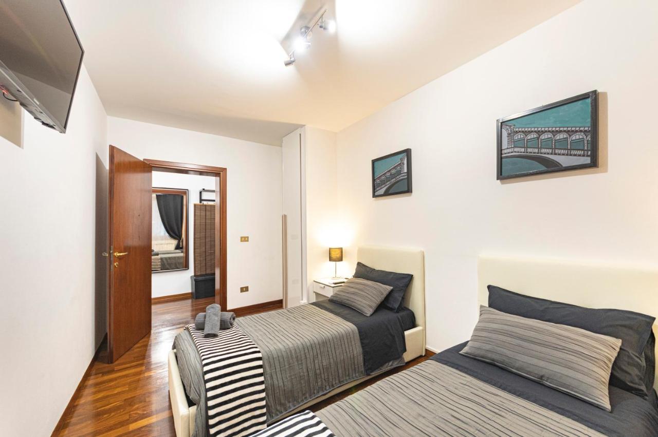 Rialto With Canal Grande View Apartment *