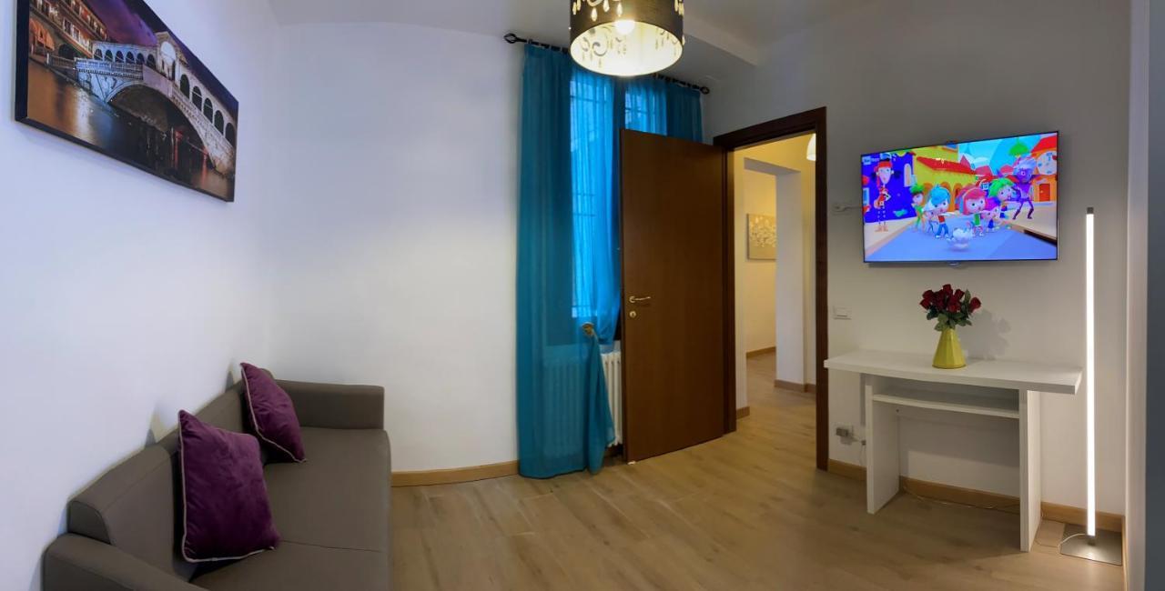 Mori 3, In Centro Storico Di Apartamento