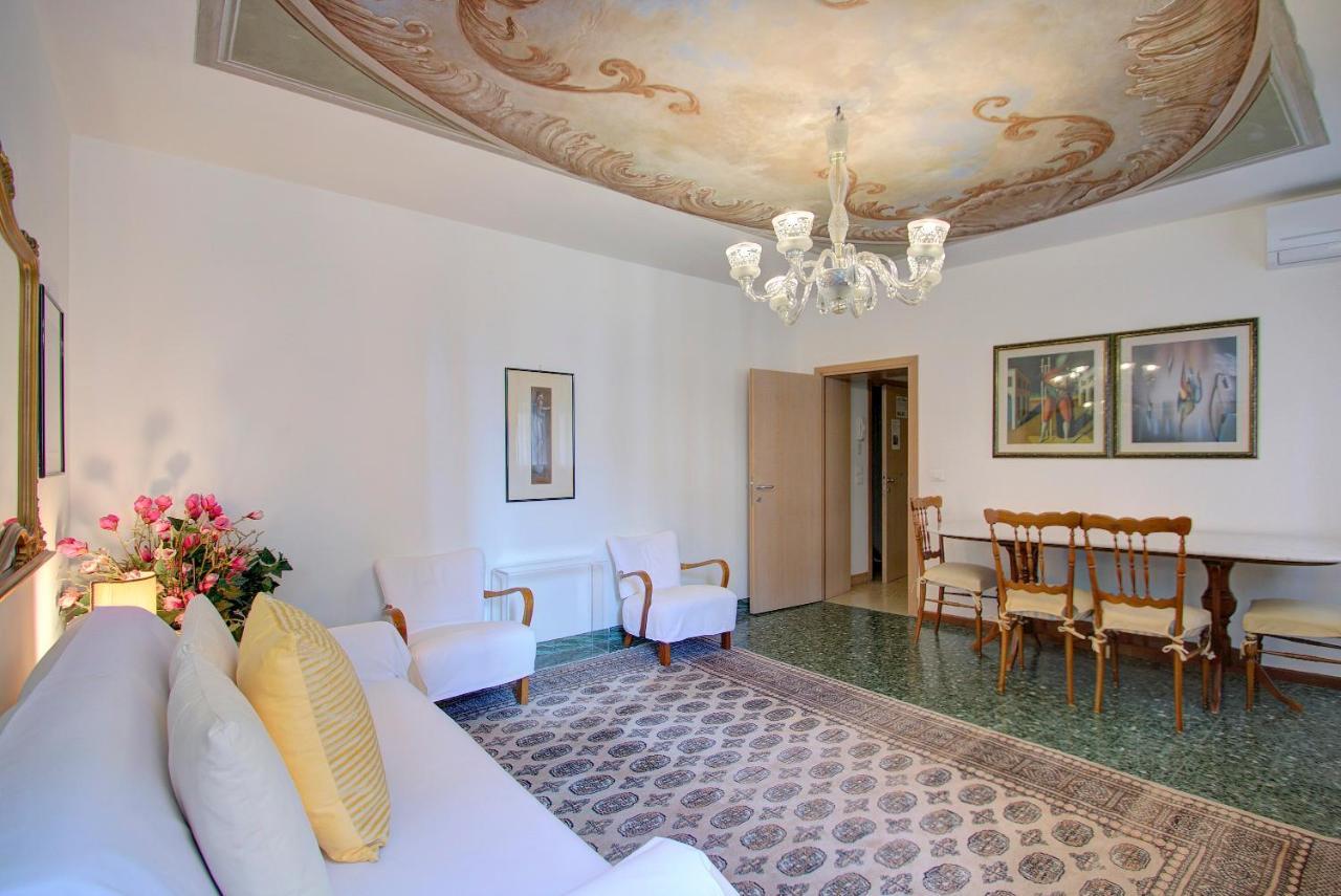 Marco Canal-views Apartment *