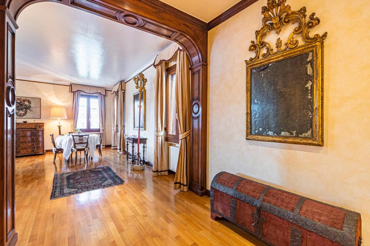 Apartment Ca' Pellegrini Luxury Grand Canal