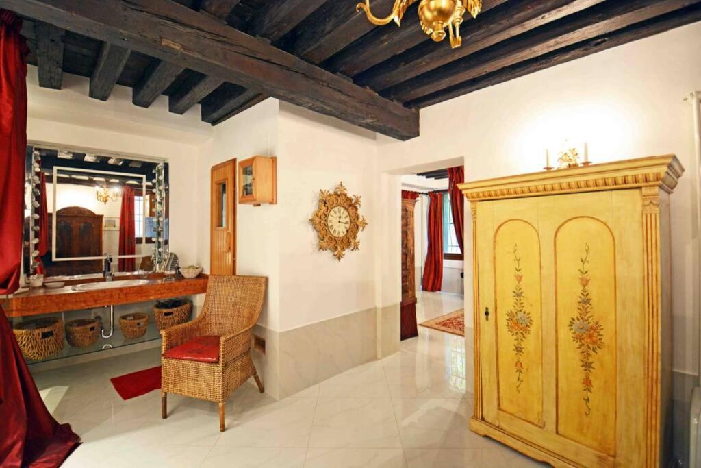 Apartment Zattere Close To Guggenheim Venice