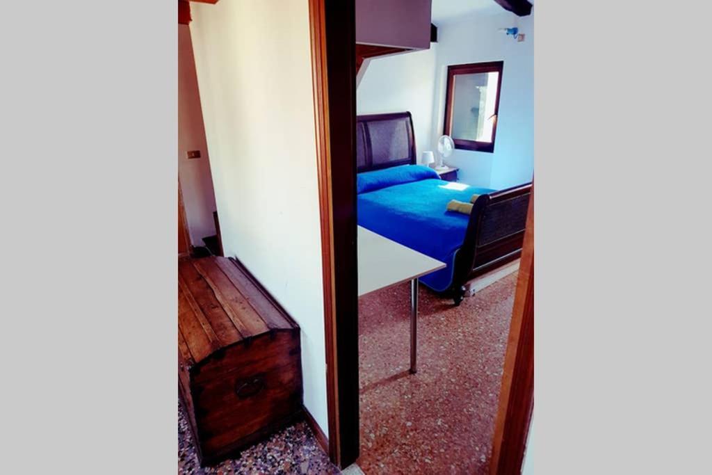 Large 3 Flat Rialto Apartment