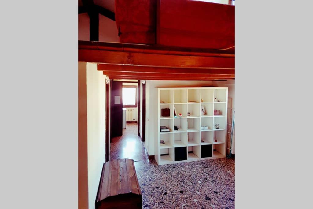 Large 3 Flat Rialto Venice