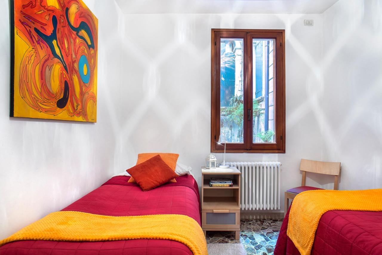 Acquarello - Like At In Heart Of Venice
