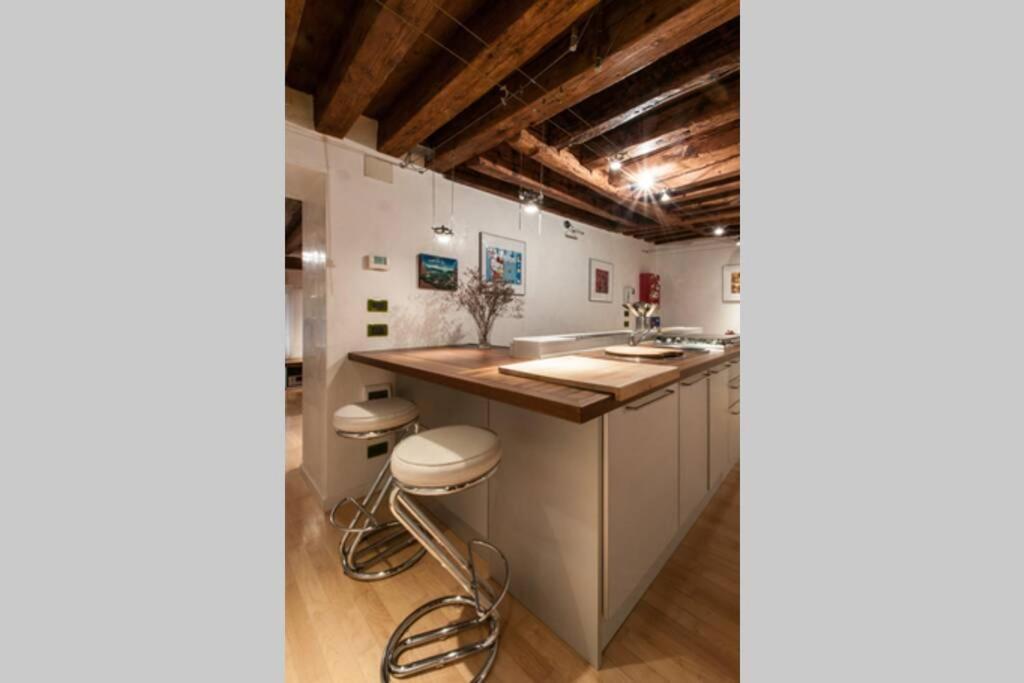 Apartamento Bellissimo In Palazzo Storico