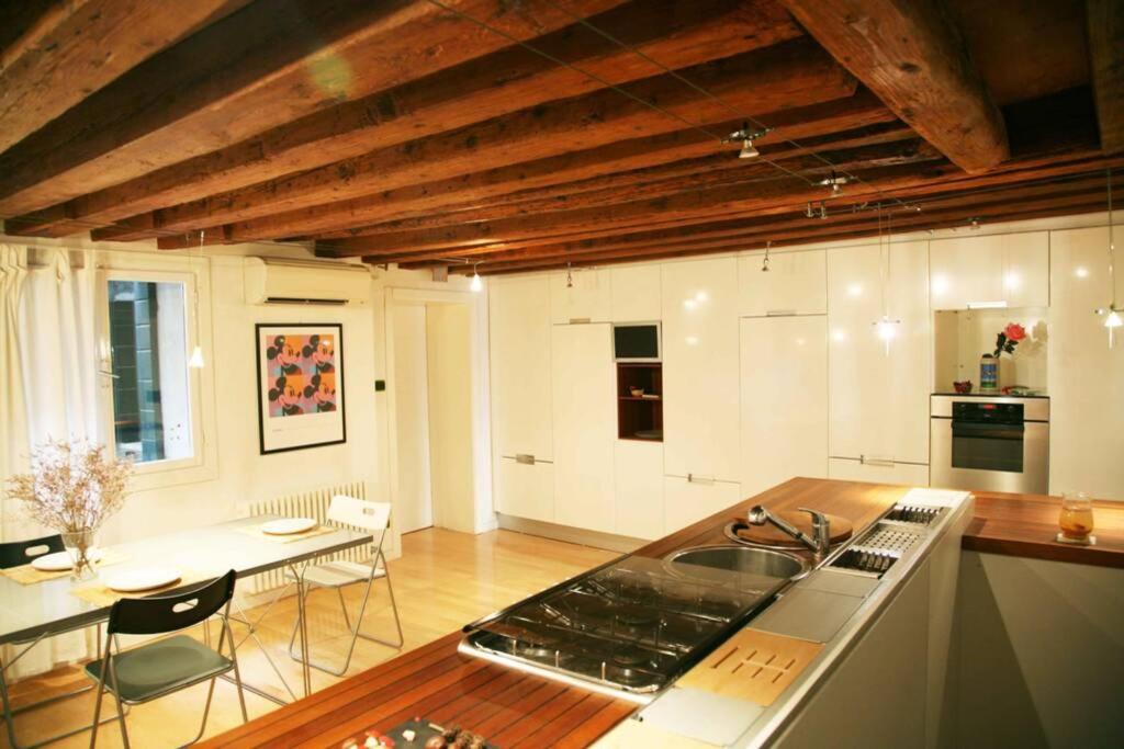 Apartamento Bellissimo In Palazzo Storico