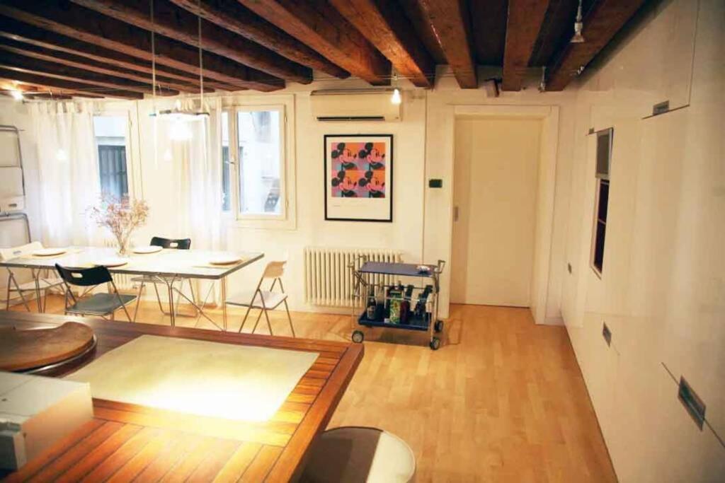 Bellissimo In Palazzo Storico Apartamento