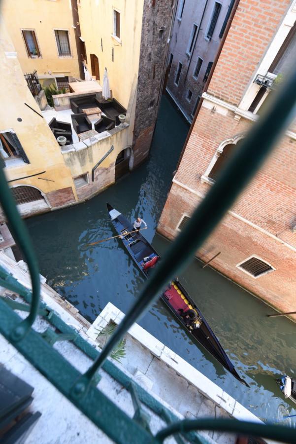 Apartment Flat With Canal View Near San Marco *