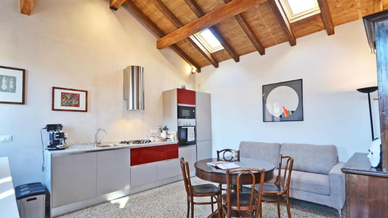 Apartment Mellina's Terrace - Stylish House