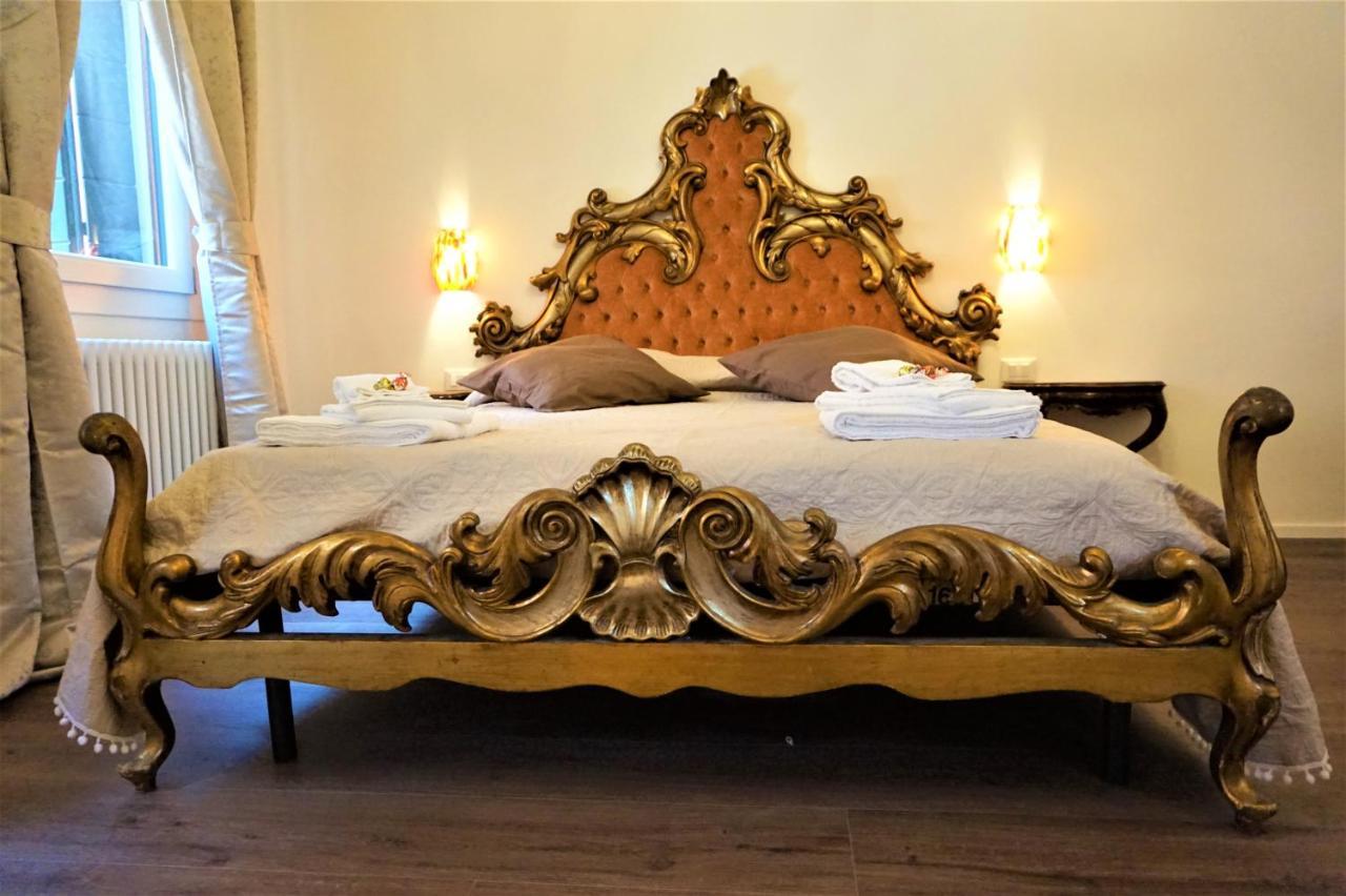 Apartment Sara S Luxury Five Minutes From Piazza San Marco Venice