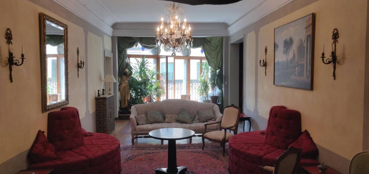 Charming Large Palazzo In Center For Up To 9 People *
