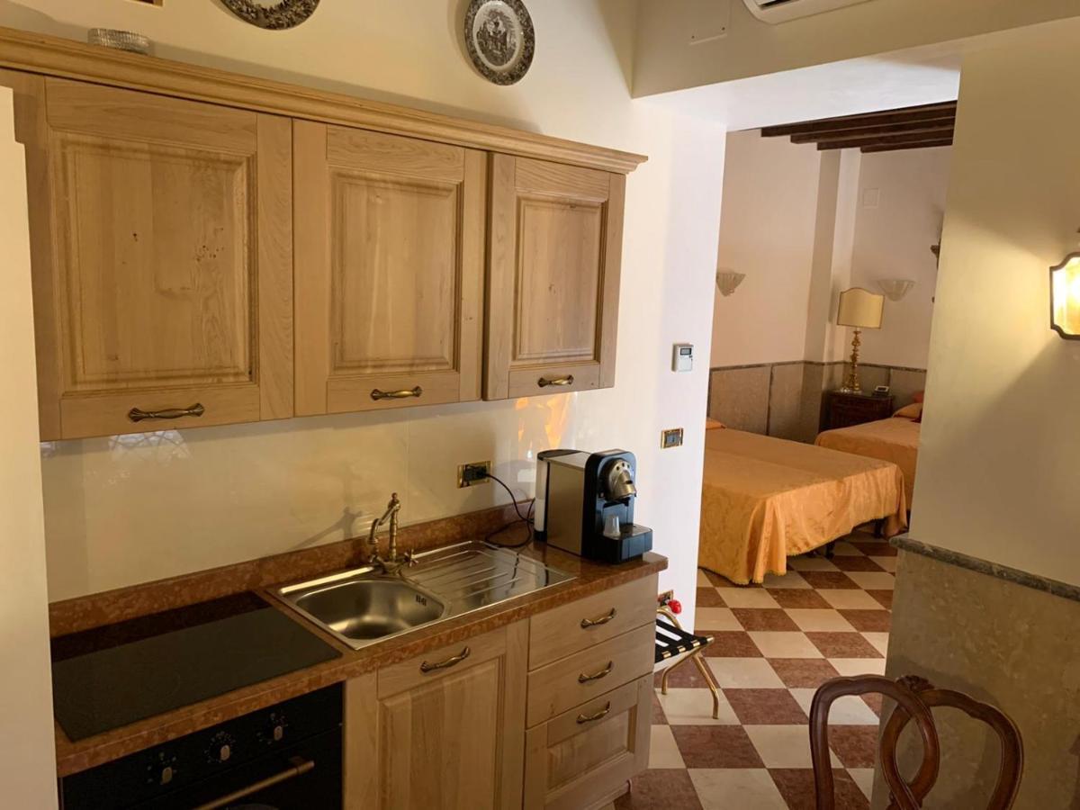 Apartment Luxury In San Marco With Canal View Venice