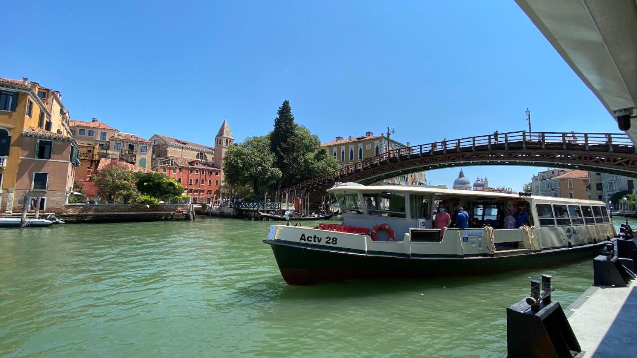 Ca' Romantica - Big At Accademia * Venice