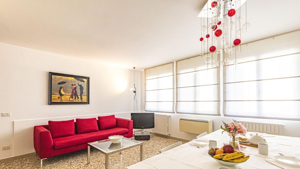 Ca' Emma San Marco - Canal View Apartment Venice