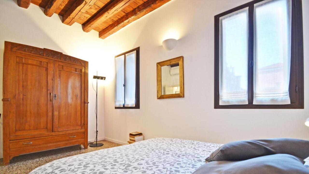 Mellina's Terrace - Stylish House Apartment *