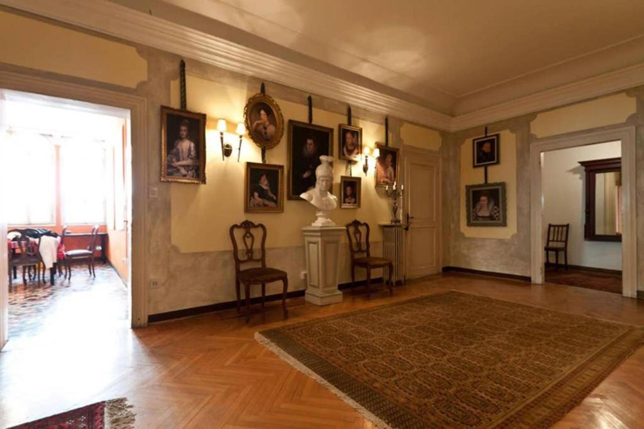 Charming Large Palazzo In Center For Up To 9 People