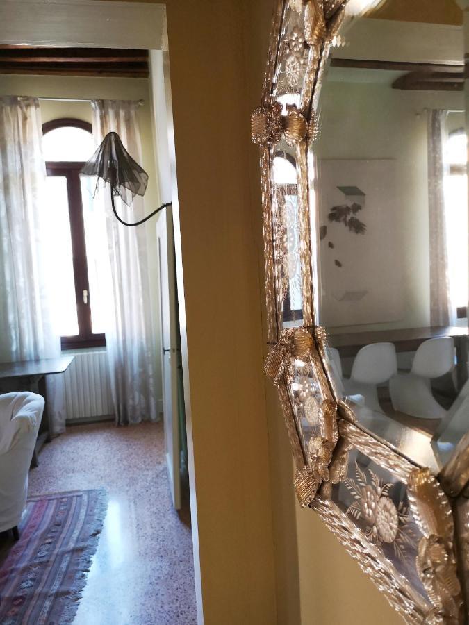 Gorgeous Venetian With Canal View * Venice