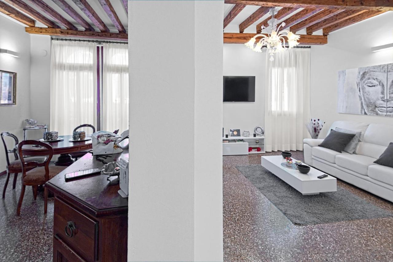 Ca' Alessandro * Venice