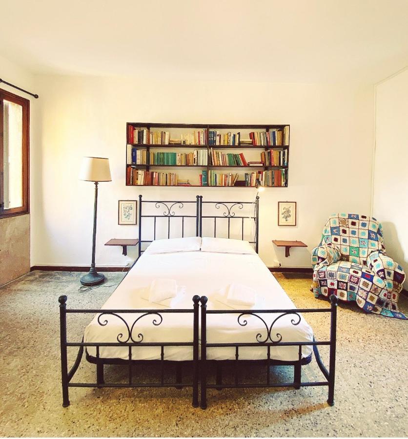 Ca' Samuele Authentic Venetian Apartment *