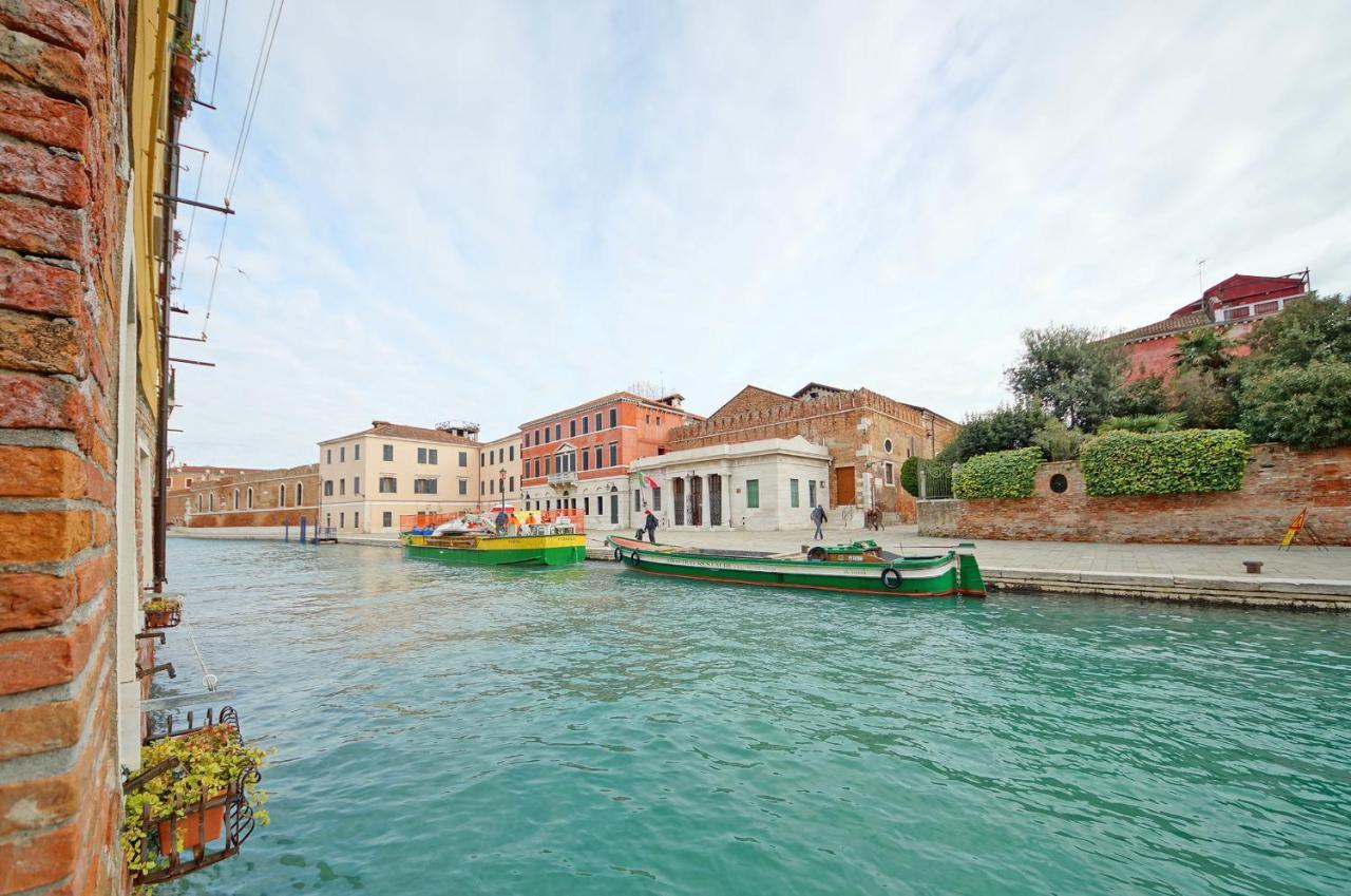 Dolcevita N. 481 Biennale Venice