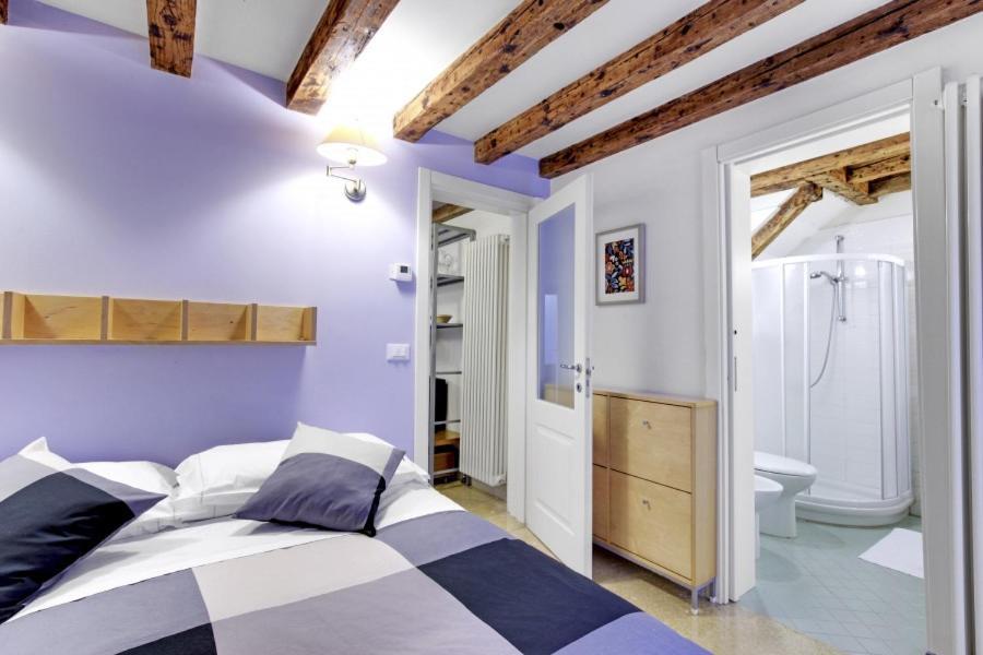 Cozy Up To 4 In Biennale Giardini By Bricola Apartment