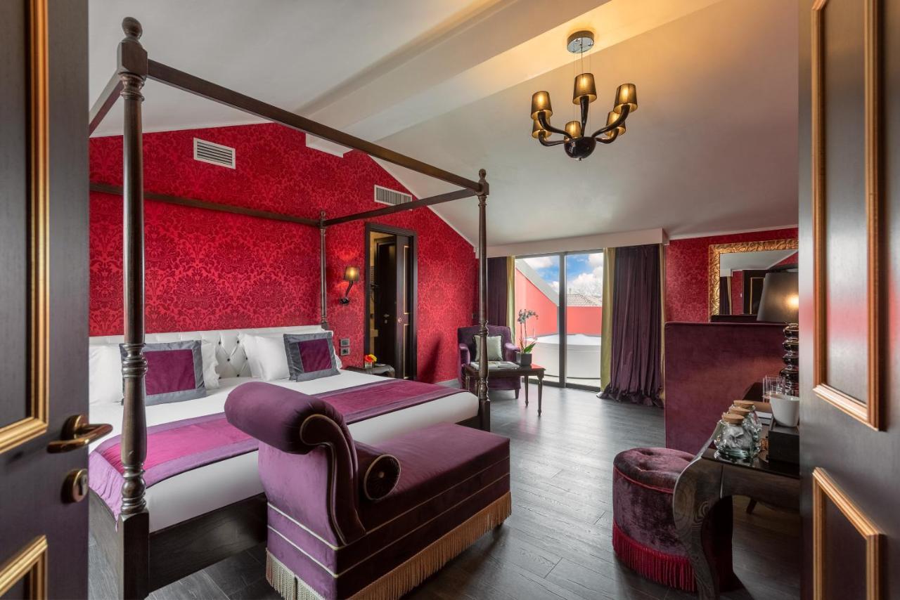 Carnival Palace - Collection Hotel