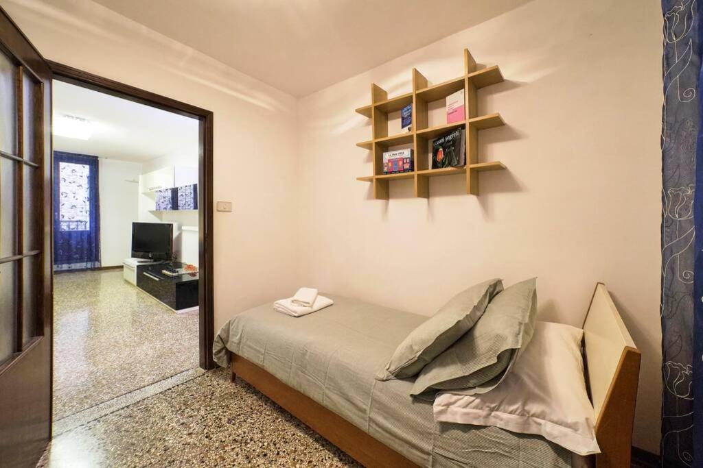 A Rialto, Calle Della Madonna Apartment Venice