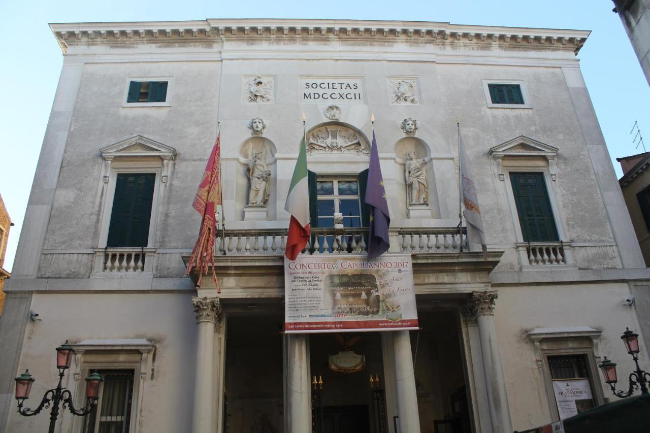San Marco Fenice 3bdr 2bth * Venice