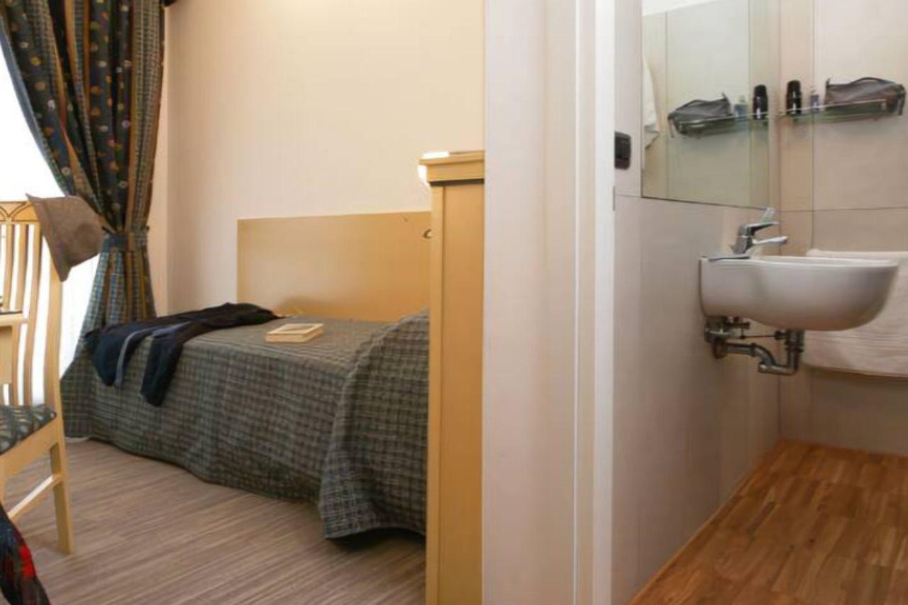 Mary Hotel