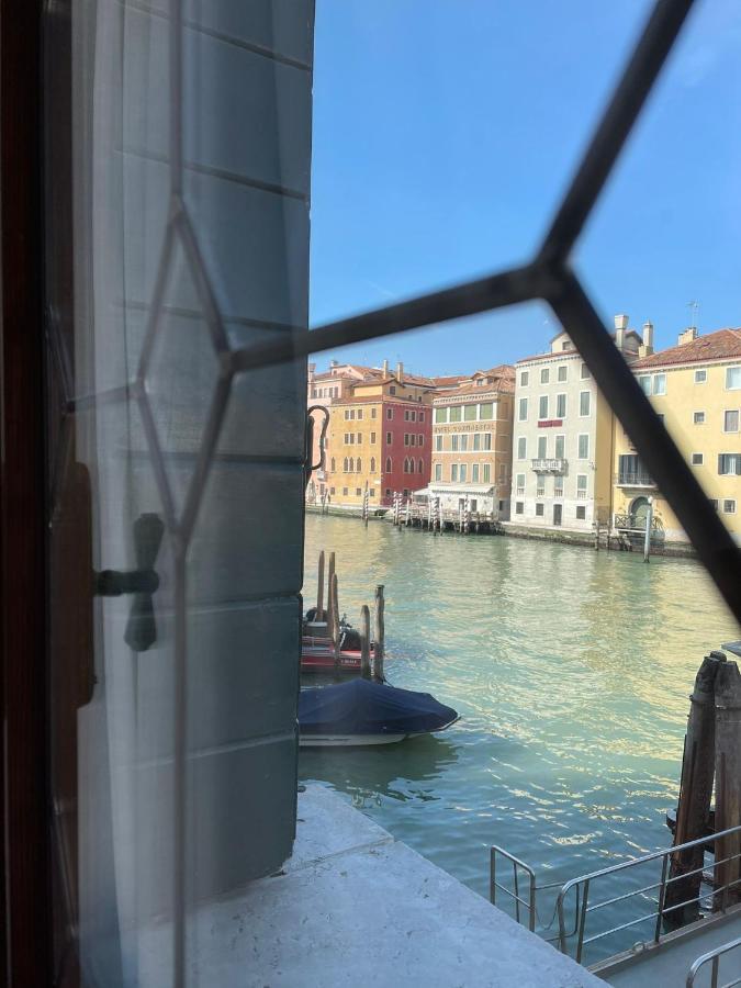 Canal Riva De Biasio 2* Venice