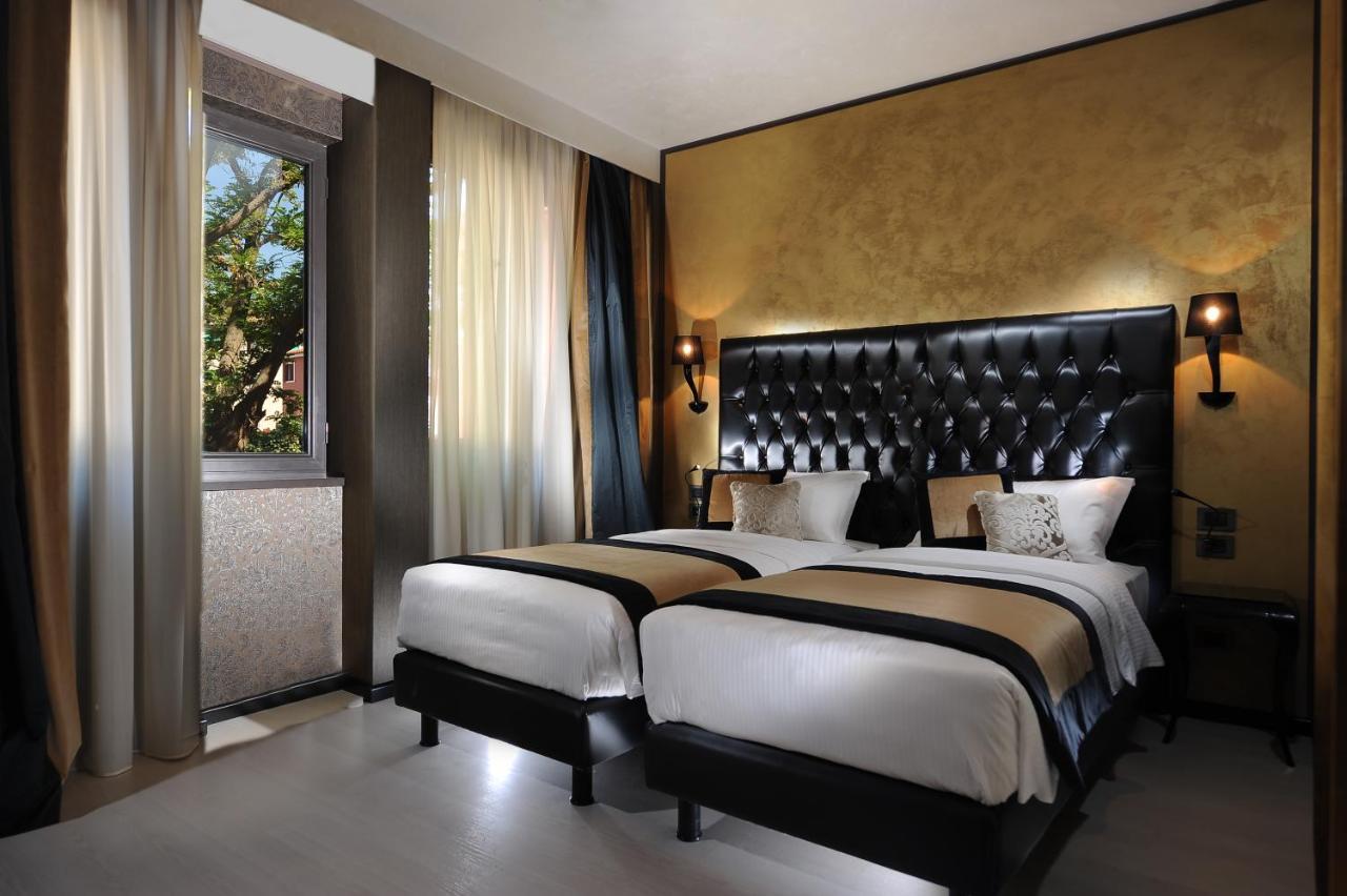 Carnival Palace - Collection Hotel 4*