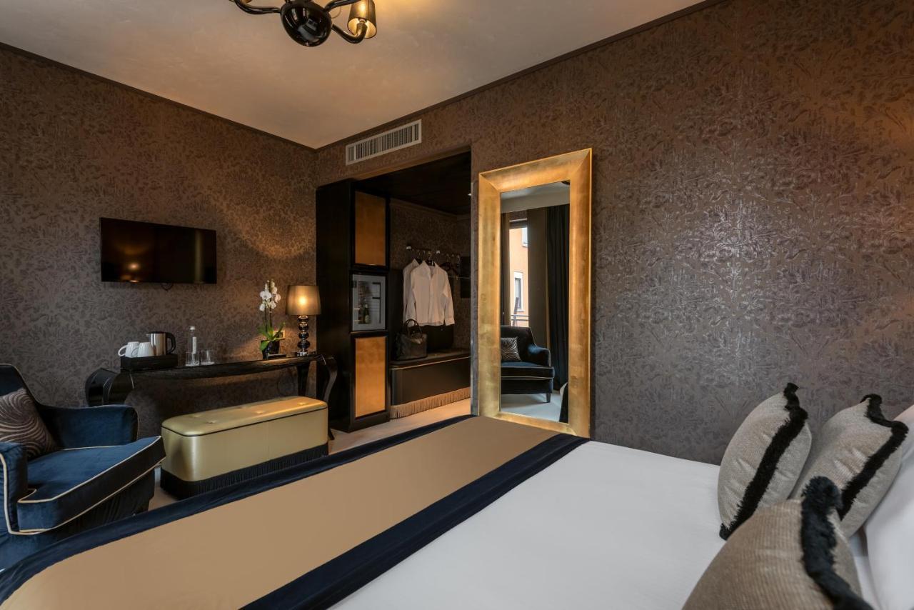 Carnival Palace - Collection Hotel