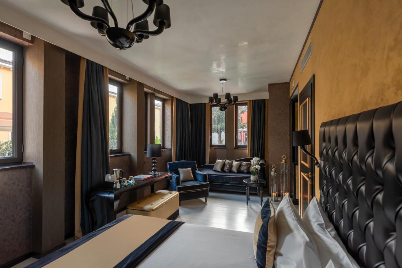 Carnival Palace - Collection Hotel 4*