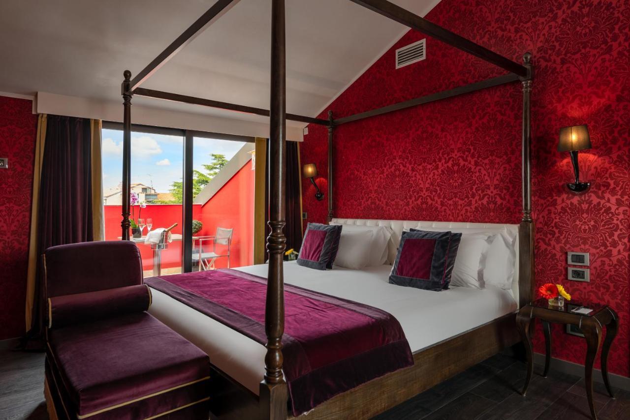 Carnival Palace - Collection 4* Venice