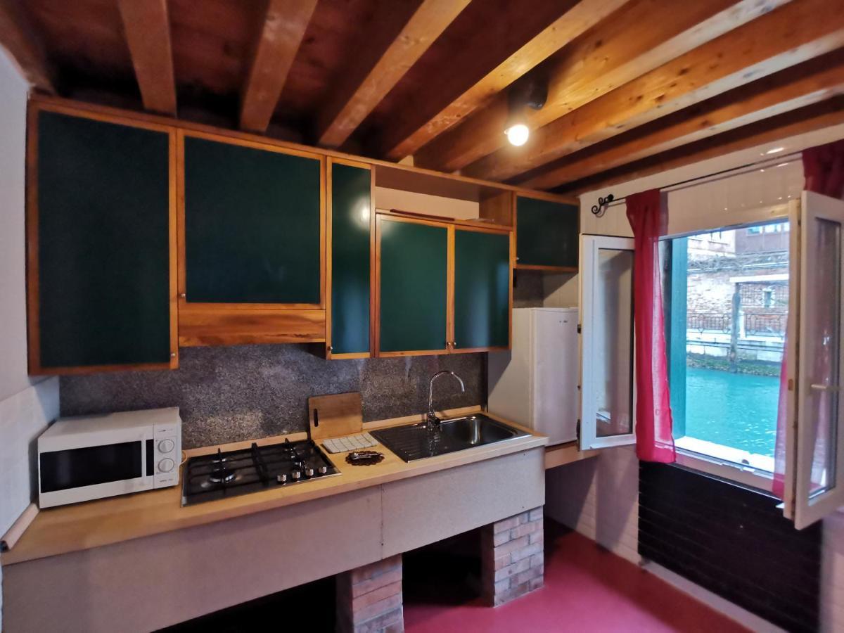 Apartment 6518