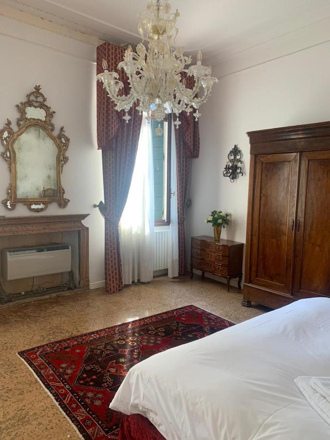 San Polo Corner Porzione Piano Nobile Apartamento