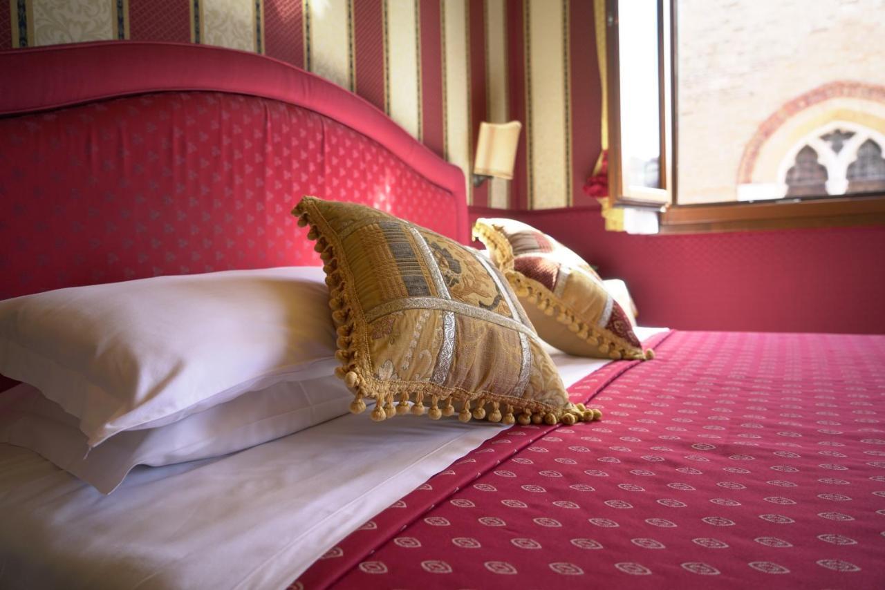 Ca' Morosini 1 & 2 Guest house 2*