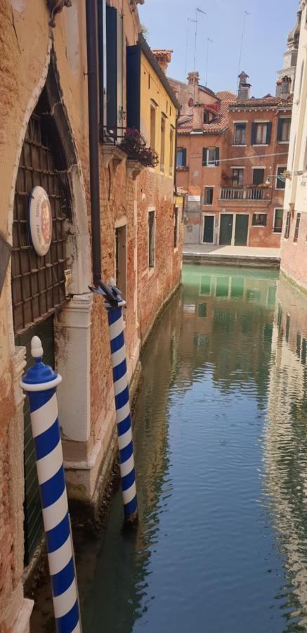 Large 3 Flat Rialto Apartment