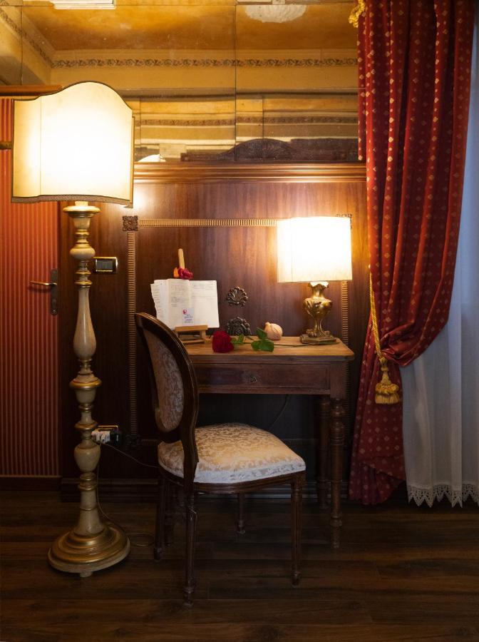 Ca' Morosini 1 & 2 Guest house